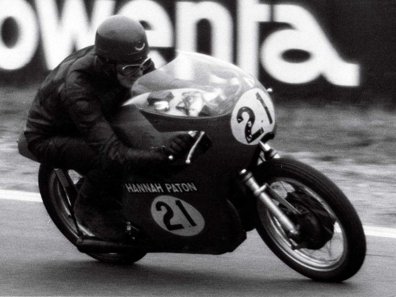 Paton_Storia-Anni60_1967-Fred-Stevens-su-Paton-BL2-Campionato-Mondiale-500cc